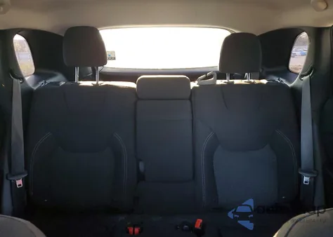 2019 Jeep Cherokee Latitude z USA, uszkodzony, nr VIN 1C4PJLCB7KD301032